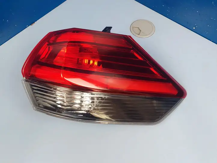 Nissan X-Trail T32 (2014 - 2021) 265506FP0C Задний фонарь в кузове — фото 5