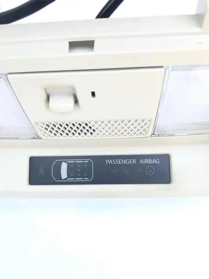Mitsubishi Outlander (2018 - 2021) 8401A358ZZ Передняя подсветка — фото 6