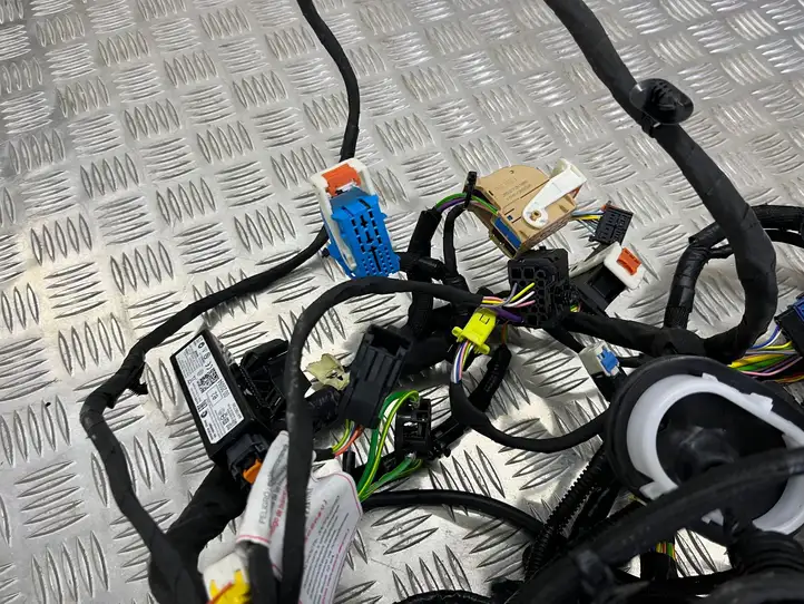 Peugeot 3008 III (2023 - )  9865861880 Проводка панели