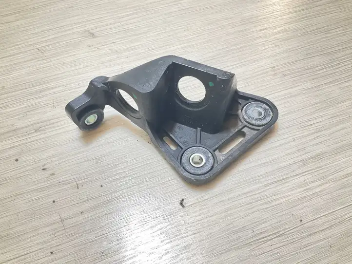 Volkswagen Golf VII (2013 - 2019)  5Q0711789A Другая деталь отсека двигателя