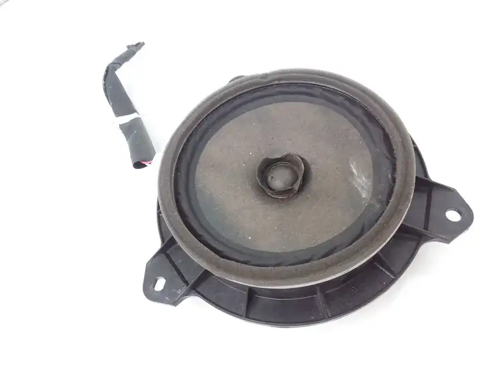 Toyota Yaris (2005 - 2009) 861600D190 Динамики задних дверей — фото 1