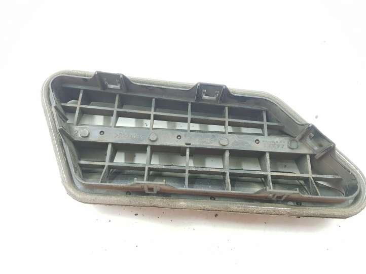 46830343 Alfa Romeo 156 Ventiliacinės grotelės