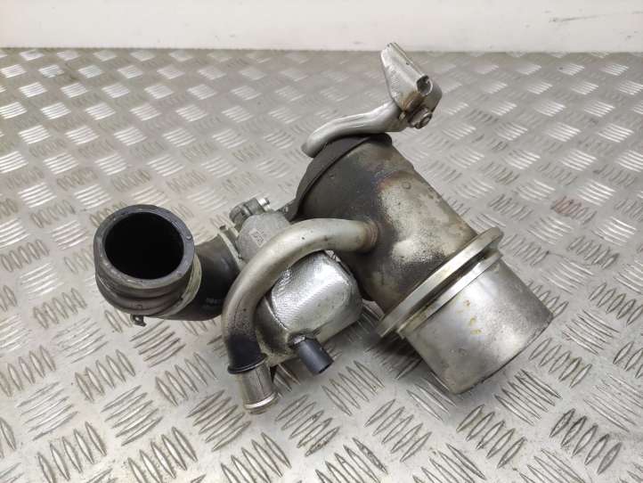 Seat Leon (5F) (2012 - 2019)  04L131512D Охладитель EGR