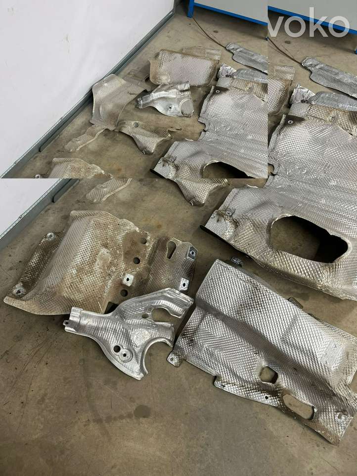 Audi Q5 (2008 - 2012)  8r0804161 Теплоизоляция