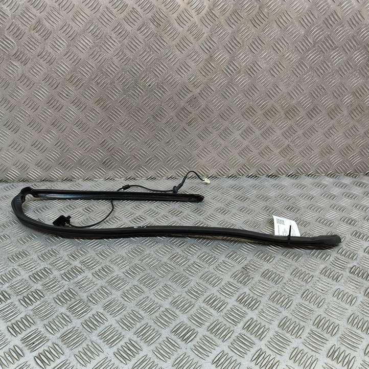 Toyota Sienna XL40 IV (2021 - )  8425008170 Уплотнительная резина на задних дверях