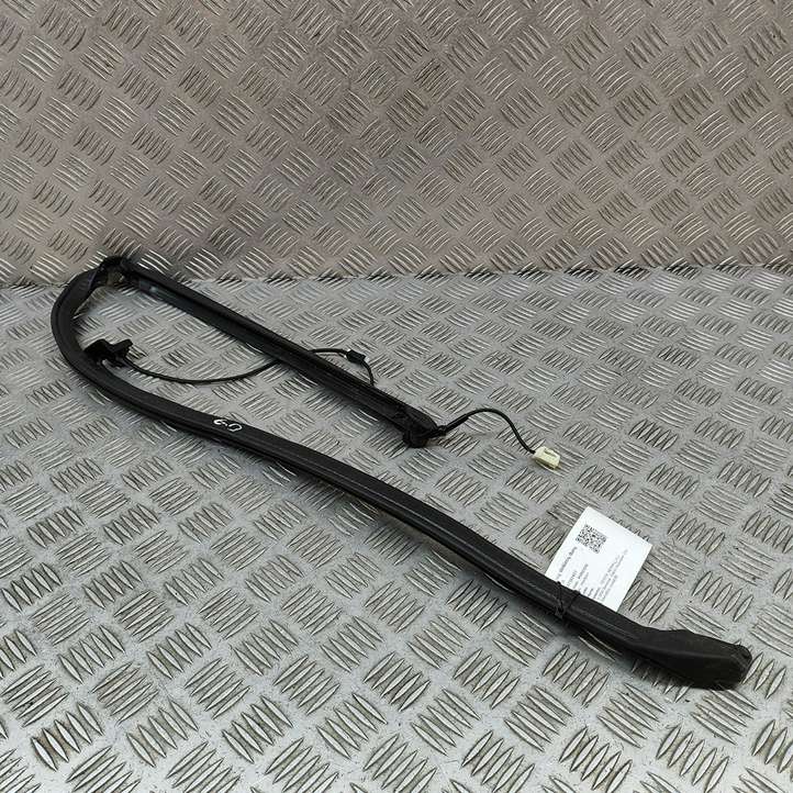 Toyota Sienna XL40 IV (2021 - )  8425008170 Уплотнительная резина на задних дверях