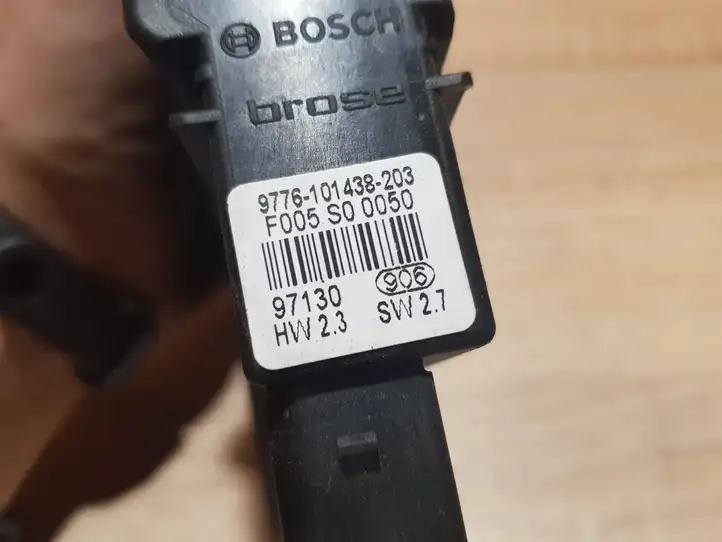 Volkswagen PASSAT B5.5 (2001 - 2005) 9776101438203 Стеклоподъемник задней двери — фото 3