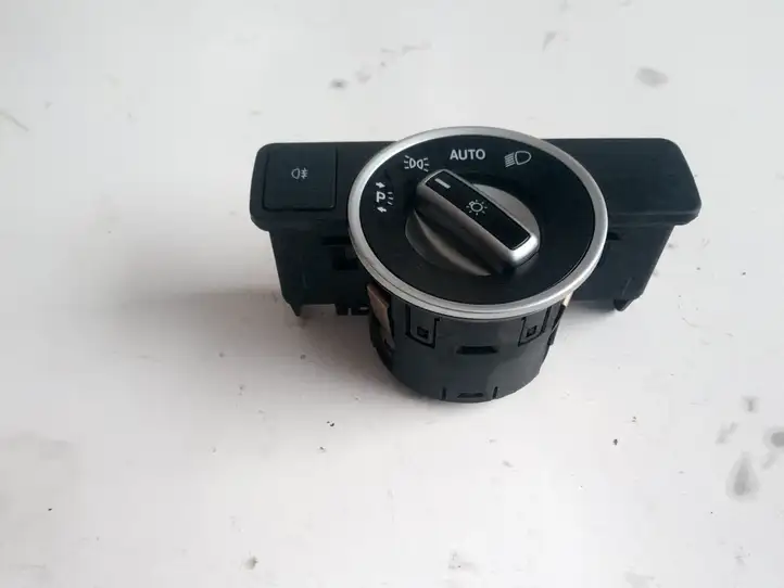 Mercedes-Benz CLA C117,X117,W117 (2013 - 2019) A2129050551 Включатель фонарей — фото 2