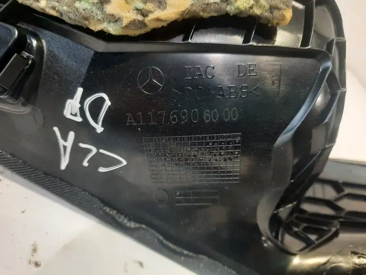 Mercedes-Benz CLA C117,X117,W117 (2013 - 2019) A1176906000 Прочие детали салона — фото 4