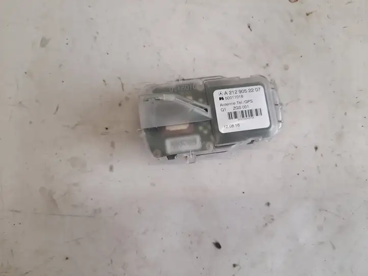 Mercedes-Benz CLA C117,X117,W117 (2013 - 2019) A2129052207 GPS антенна — фото 1