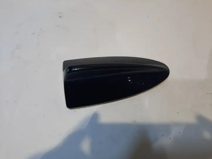 BMW X6 E71 (2008 - 2014) 1682752 Крышка GPS-антенны — фото 1
