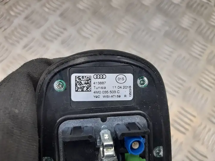 Audi A4 S4 B9 (2015 - 2019) 4M0035503C GPS антенна — фото 2