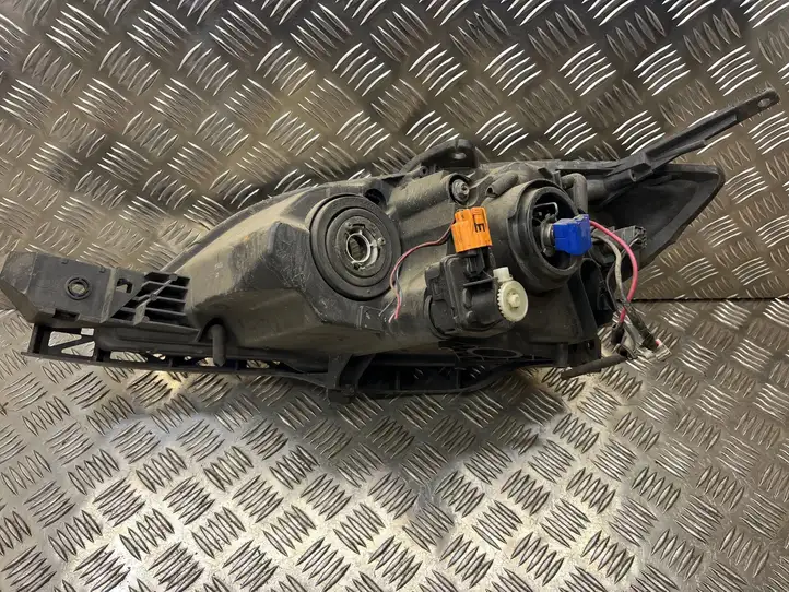 Mazda 3 I (2003 - 2006) Передняя фара — фото 2