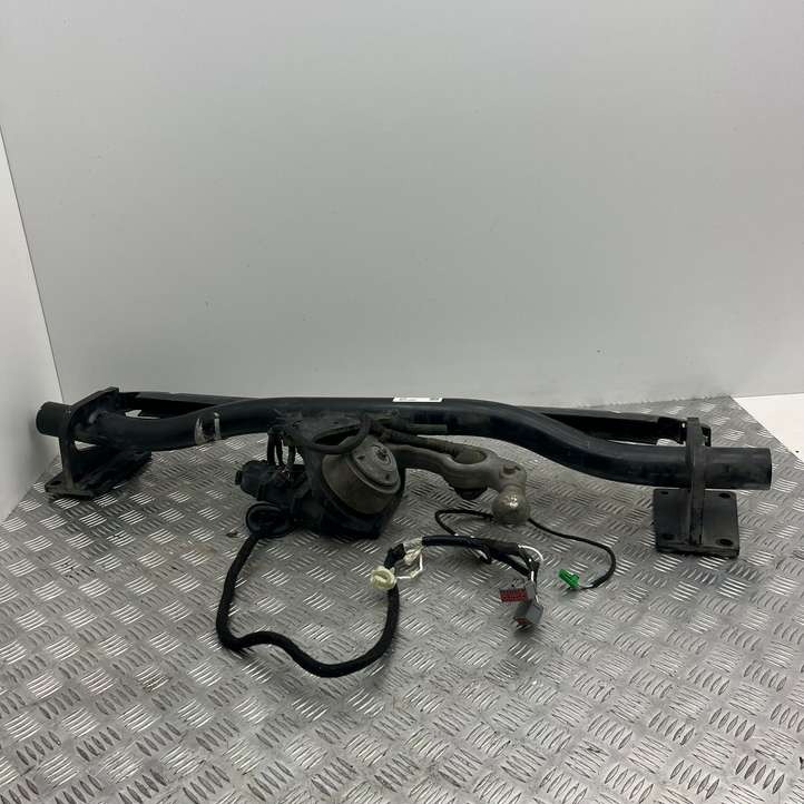 Volvo V90 (2020 - )  32386054 Комплект крюка