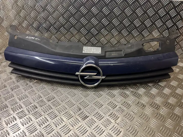 Opel Astra H (2004 - 2009) 13108463 Передняя решетка — фото 1