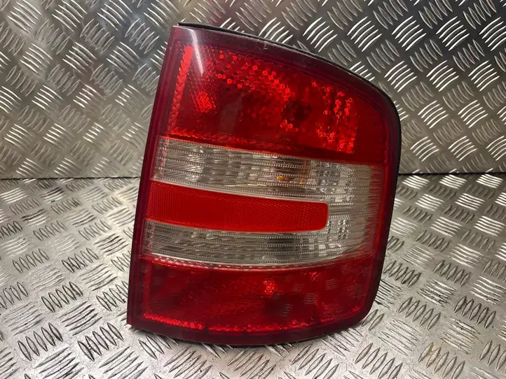 Skoda Fabia Mk1 (6Y) (1999 - 2007) ZSB6Y9945096 Задний фонарь в кузове — фото 1