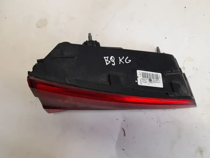 Audi A4 S4 B9 (2015 - 2019) 8W5945093A Задний фонарь в крышке багажника — фото 4