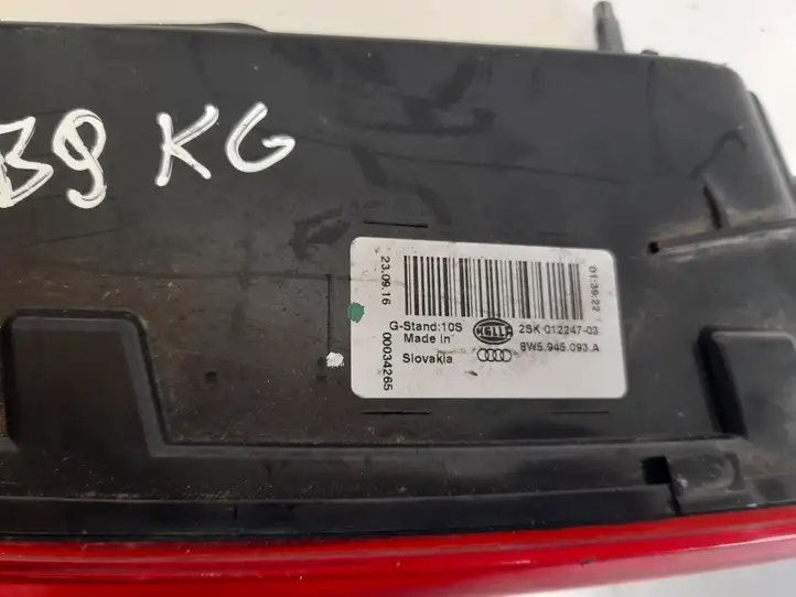 Audi A4 S4 B9 (2015 - 2019) 8W5945093A Задний фонарь в крышке багажника — фото 5