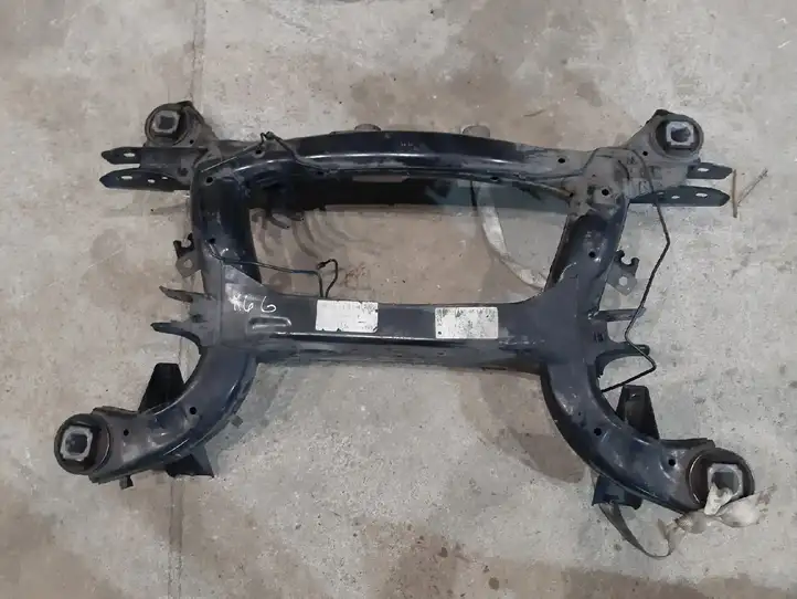 BMW X6 E71 (2008 - 2014) 33316863815 Задняя балка подвески — фото 1