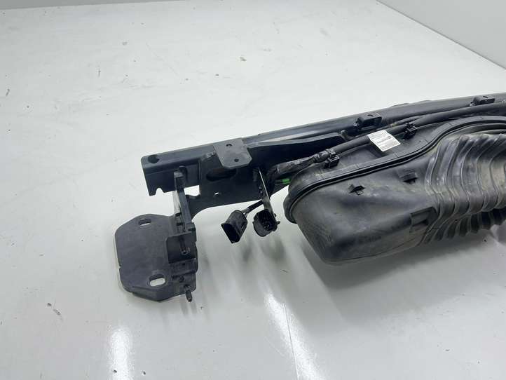 BMW 5 G30 G31 (2016 - )  6888018 Комплект крюка