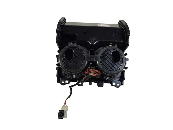 BMW X3 G01 (2018 - )  936380209 Держатель чашки