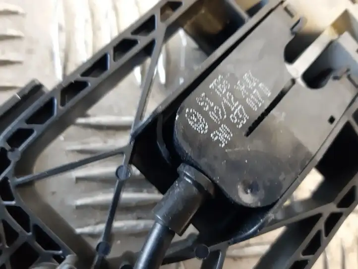 Volkswagen Tiguan (2011 - 2016) 5N0839885H Наружная ручка задней двери — фото 4
