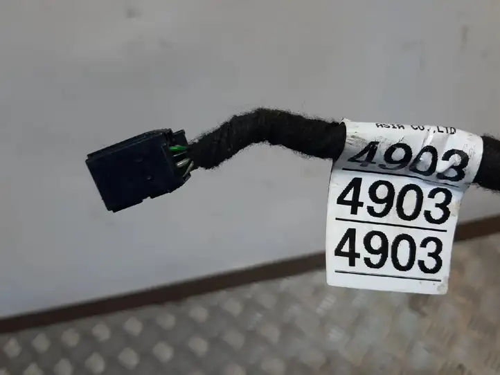 Volkswagen Tiguan (2011 - 2016) 688328731 Прочая электропроводка — фото 3