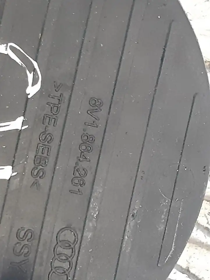 Audi A3/S3 8V (2012 - 2016) 8V1864261 Коврик выдвижного ящика — фото 2
