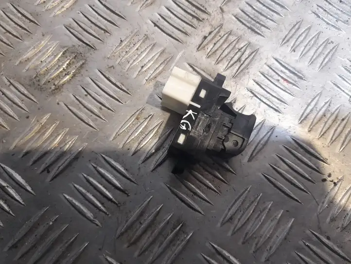 Subaru Impreza IV (2013 - 2016) 83071AJ260 Кнопка стеклоподъемников — фото 4