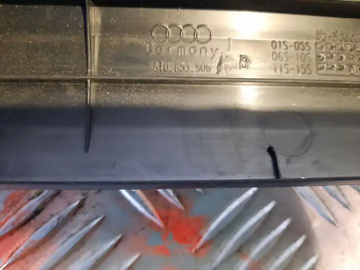 Audi A5 8T 8F (2011 - 2016) 8T0853906 Внутренняя отделка переднего порога — фото 2