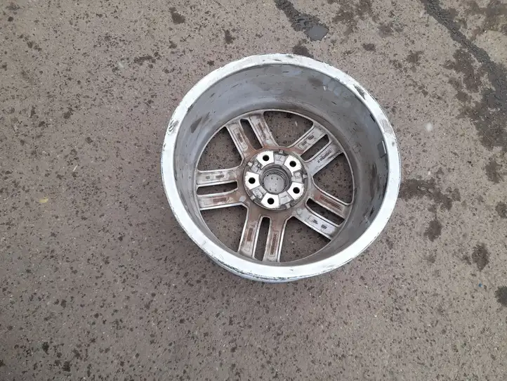 Audi A4 S4 B9 (2015 - 2019) 8W0601025E Легкосплавный колесный диск R17 — фото 3