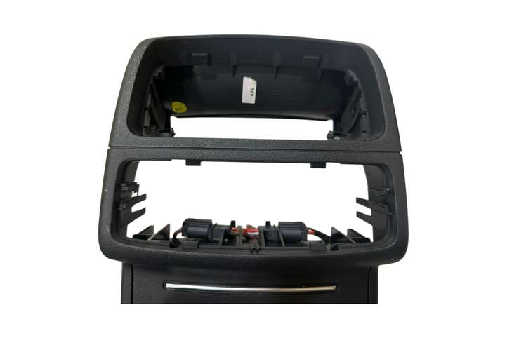 Audi A6 (2011 - 2014)  4G0919565A 12 V гнездо (сзади)