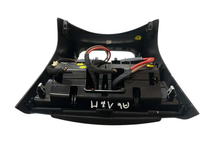 Audi A6 (2011 - 2014)  4G0919565A 12 V гнездо (сзади)