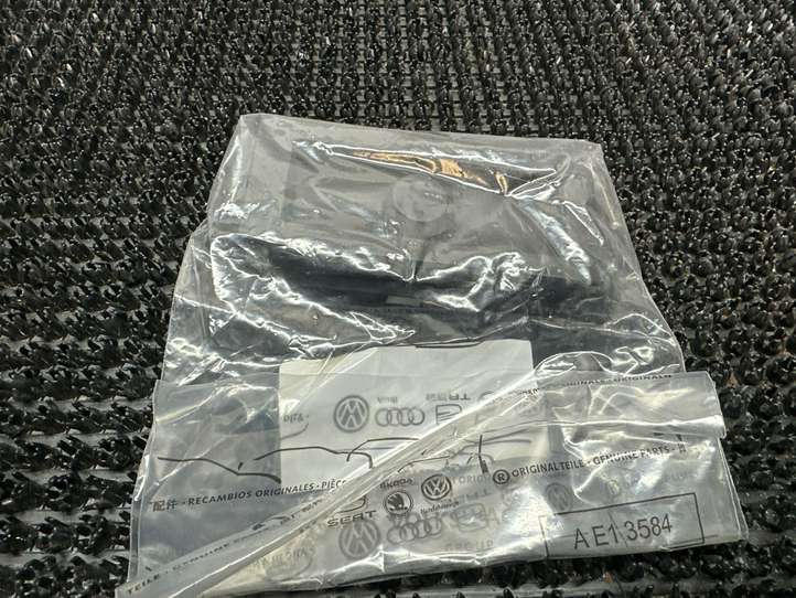 Audi A6 (2014 - 2018)  4G0802847 Подушка поддомкратника