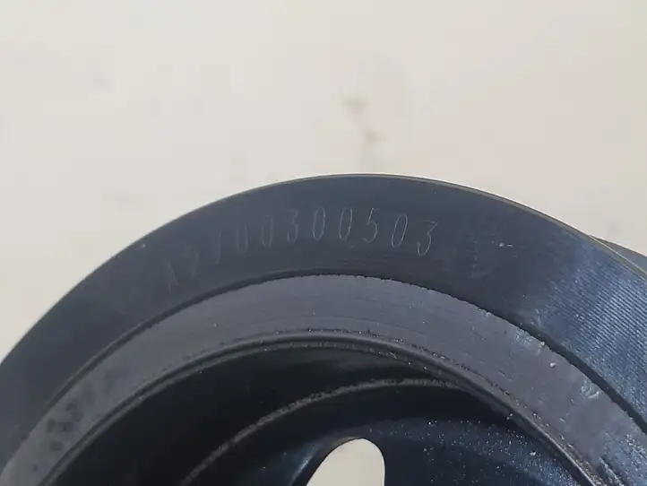 Mercedes-Benz CLA C117,X117,W117 (2013 - 2019) A2700300503 Шкив коленчатого вала — фото 2