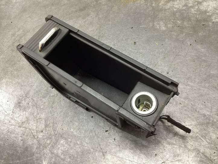 Mercedes-Benz SLK R170 (1996 - 2004)   Прикуриватель