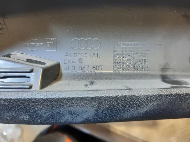 Audi Q7 4L (2009 - 2015) 4L0867607 Верхняя обшивка стойки D — фото 2