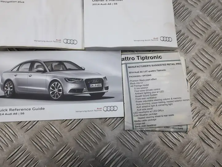 Audi A6 C7 (2011 - 2014) 8T0012103 Сервисная книжка — фото 2