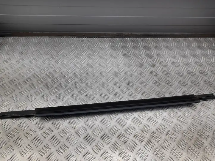 Audi A3/S3 8V (2012 - 2016) 8V5853763C Накладка стекла задней двери — фото 5