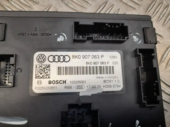 Audi A4 S4 B8 8K (2007 - 2011) 8K0907063P Модуль комфорта — фото 2