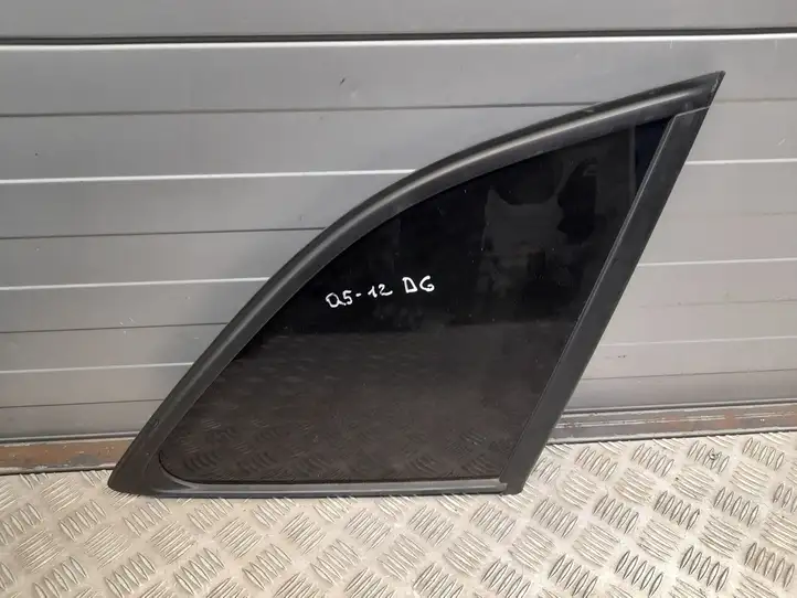Audi Q5 SQ5 (2012 - 2017) 8R0845300G Заднее боковое стекло — фото 1