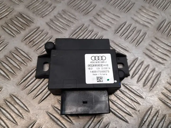 Audi A7 S7 4G (2010 - 2014) 4G0906093J Реле насоса горючего — фото 1