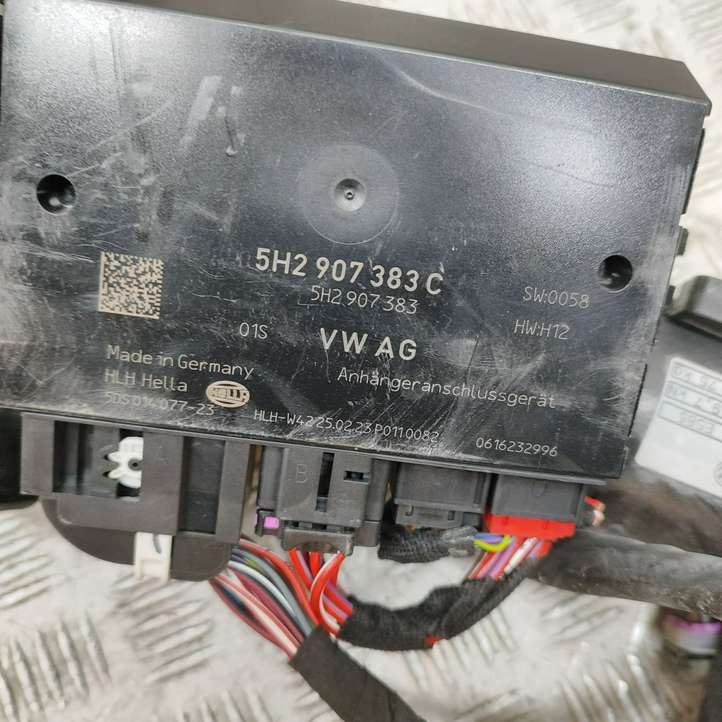 Volkswagen ID.5 (2022 - )  11A803881F Комплект крюка