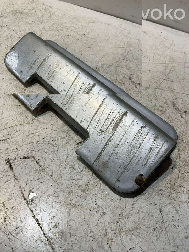 BMW 5 E39 (1996 - 2003)  51128189402 Крышка крюка