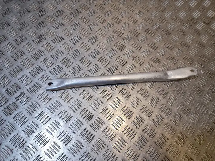 BMW 7 F01 (2008 - 2016) 7180315 Прочие детали моторного отсека — фото 3