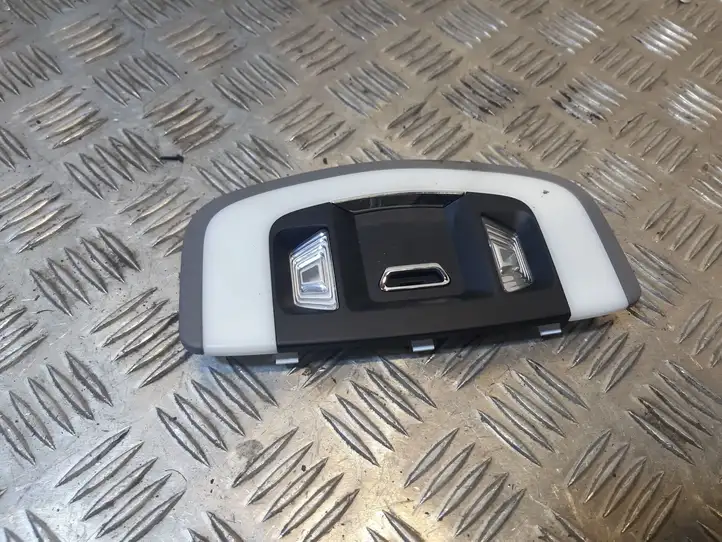 Porsche Panamera (970) (2009 - 2013) 97063206501 Задняя подсветка — фото 1