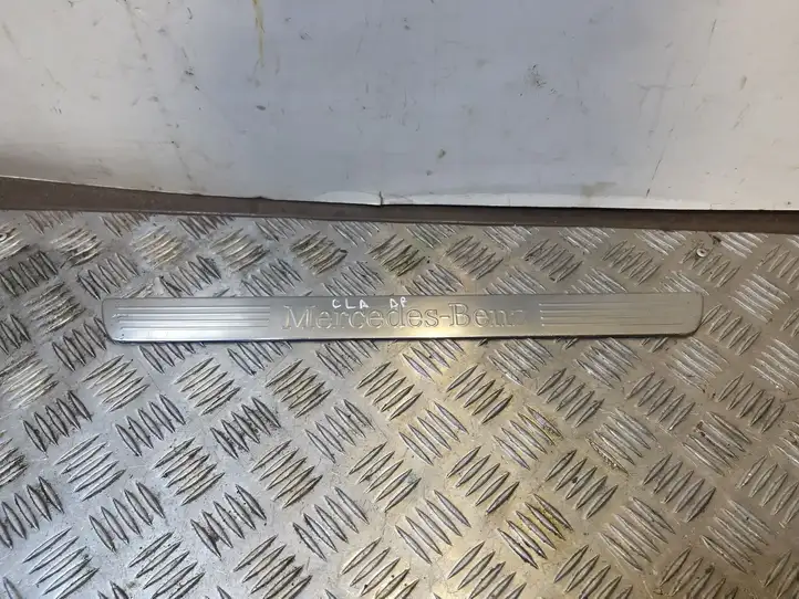 Mercedes-Benz CLA C117,X117,W117 (2013 - 2019) A2466800135 Внутренняя отделка переднего порога — фото 1