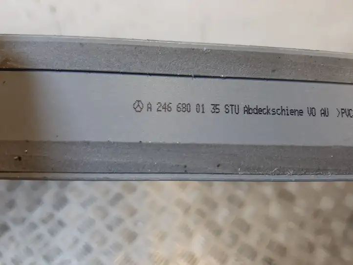 Mercedes-Benz CLA C117,X117,W117 (2013 - 2019) A2466800135 Внутренняя отделка переднего порога — фото 2