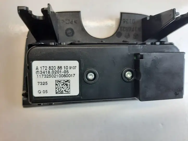 Mercedes-Benz CLA C117,X117,W117 (2013 - 2019) A1728208610 Другие включатели / ручки/ переключатели — фото 3