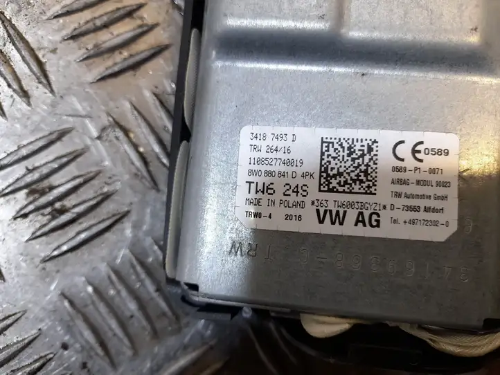 Audi A4 S4 B9 (2015 - 2019) 8W0880841D Коленная подушка безопасности — фото 2